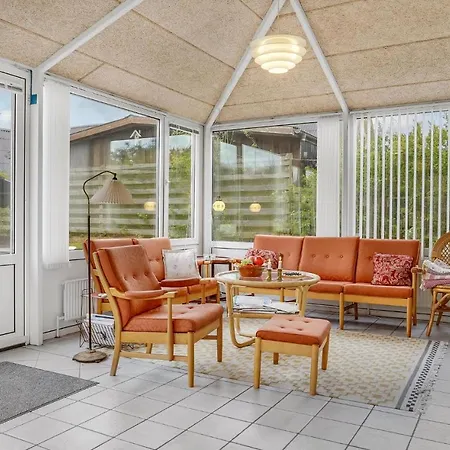 度假居 Stunning In With 3 Bedrooms And Wifi Glesborg