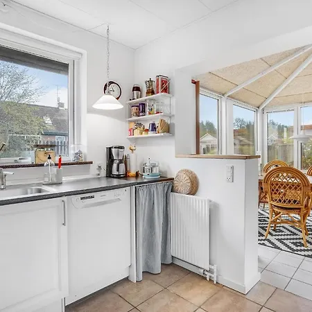 Stunning In With 3 Bedrooms And Wifi