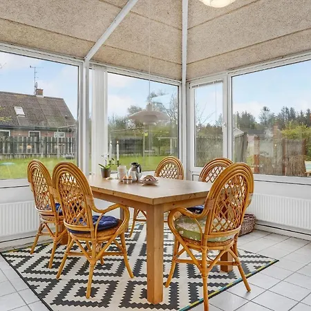 Stunning In With 3 Bedrooms And Wifi