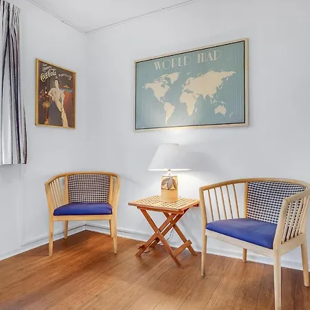 Stunning In With 3 Bedrooms And Wifi 度假居