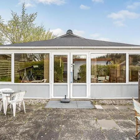Stunning In With 3 Bedrooms And Wifi * Glesborg